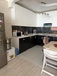 4-��������� �������� � 110 �² � 10/14 ����, ����������� 25 � ����� ����������� ���� 3