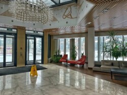 3-��������� �������� � 114 �² � 9/30 ����, ���-������ 9 ���� 8