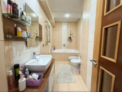 Продается квартира Алматы, Ауэзовский р-н, Мустай Карима, ул., 12/16 фото 12 Продается квартира Алматы, Ауэзовский р-н, Мустай Карима, ул., 12/16 фото 12