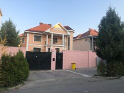 ��������� ��� � 7 ������ � 400 �² � 10 ���., ��� ����� 153 ���� 15