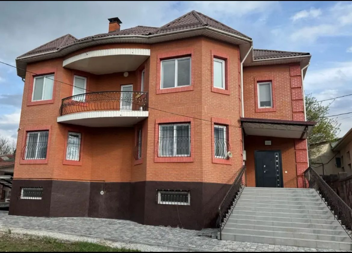 Продается дом Алматы, Наурызбайский р-н, Кенесары Хана фото 1 Продается дом Алматы, Наурызбайский р-н, Кенесары Хана фото 1