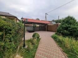 ��������� ��� � 7 ������ � 720 �² � 14 ���., ��� ���������, ������ ��� 57 � ��������� �������� �� Hayat Park ���� 6